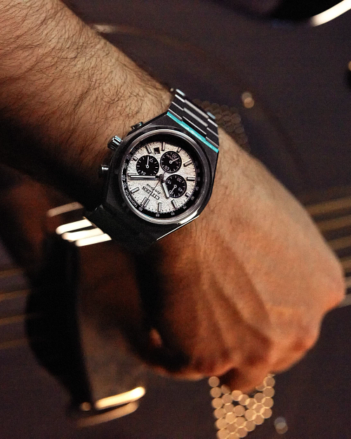 Zenshin Chrono Silver-Tone Dial Super Titanium Bracelet Zenshin Chrono Silver-Tone Dial Super Titanium Bracelet